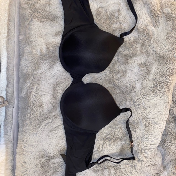 Victoria Secret Bra’s - Never worn!! - Picture 2 of 3